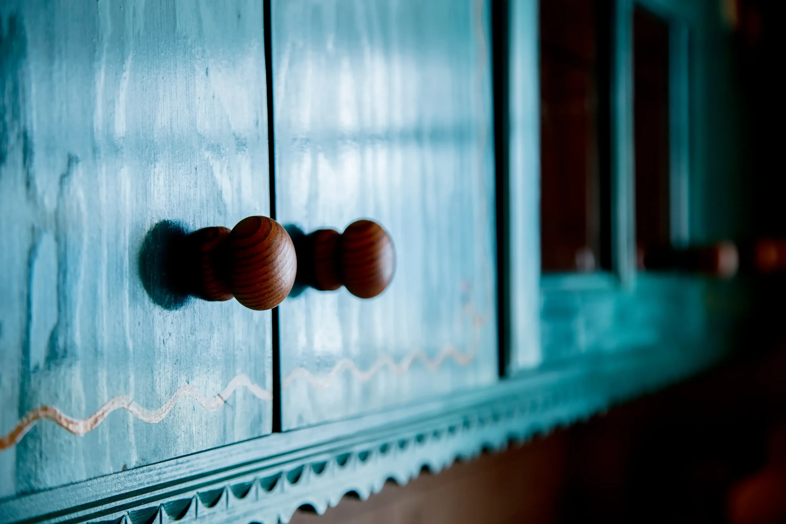 Cabinet refinishing in Manhattan by Milan Design Construction